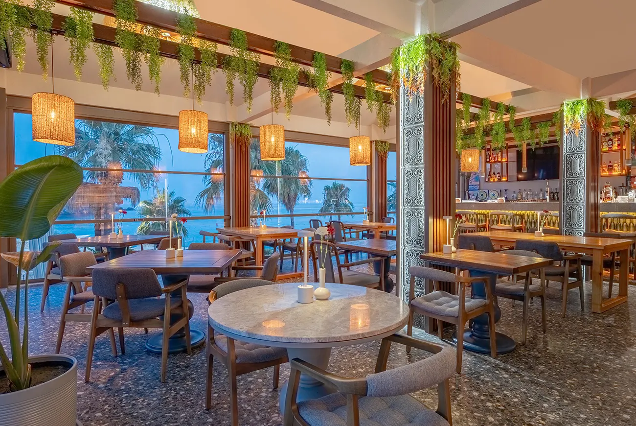 Lounge Bar Ala Carte Restaurant